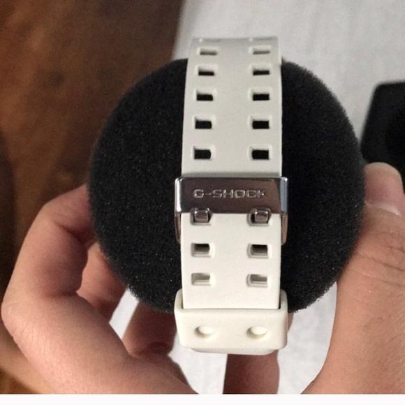 SALE! G-Shock GA-100 Military Series Watch - White - Picture 3 of 7